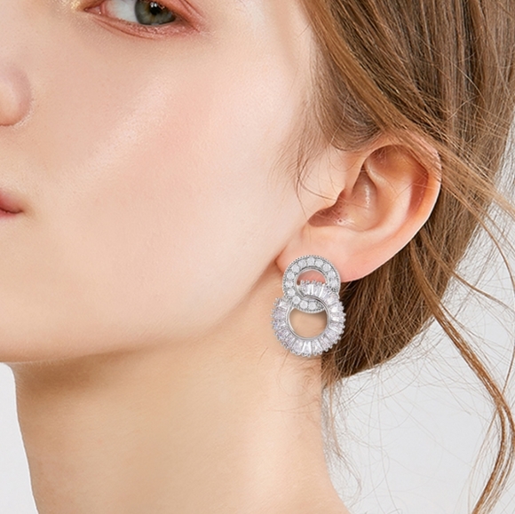 Sparkling Circle Cubic Zirconia Diamond Earrings - Picture 2 of 6